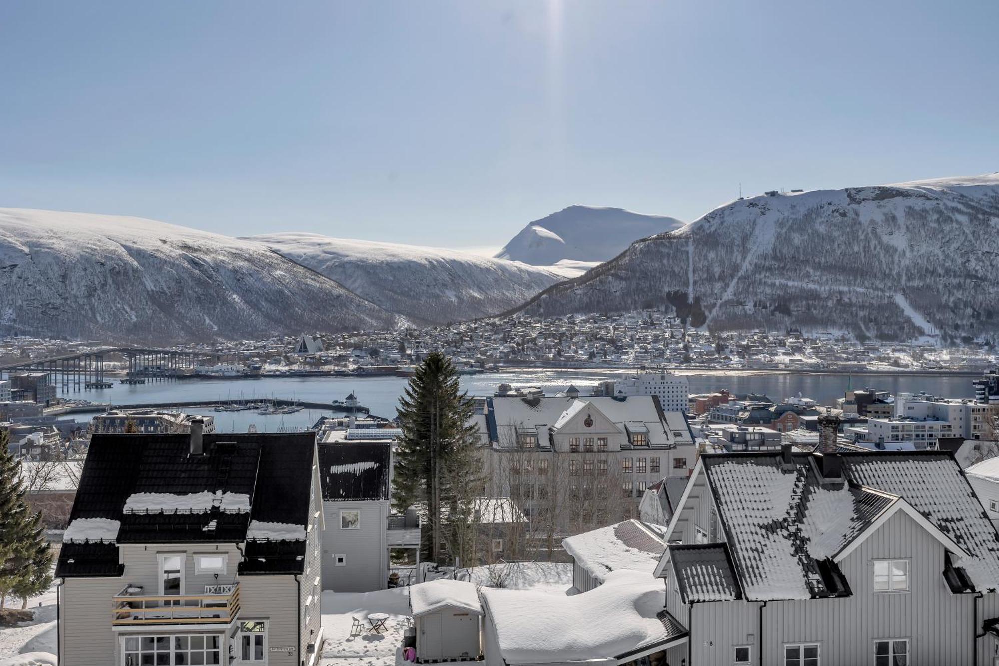Cozy Central Loft Apartment With Amazing View Tromsø Exterior foto